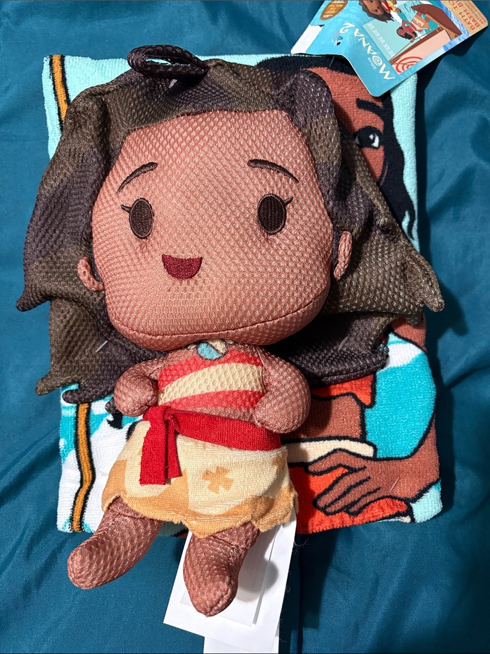 Disney Moana Bath Towel and Bath Buddy set
